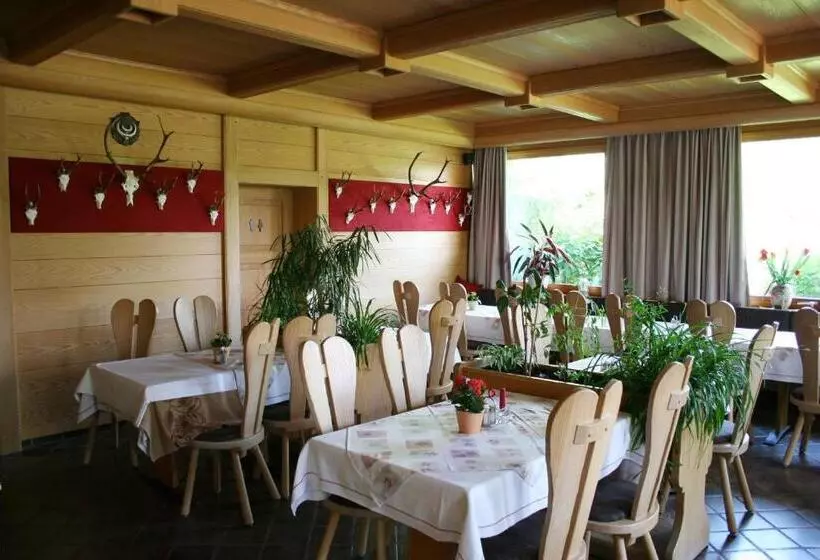 ホテル & Restaurant Karpfen