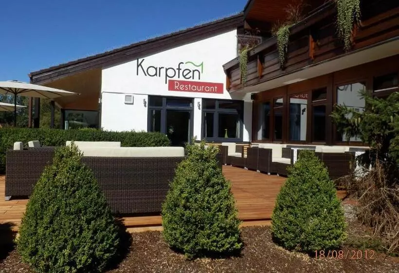 ホテル & Restaurant Karpfen