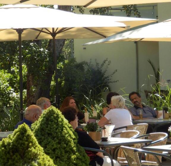 فندق & Restaurant Karpfen