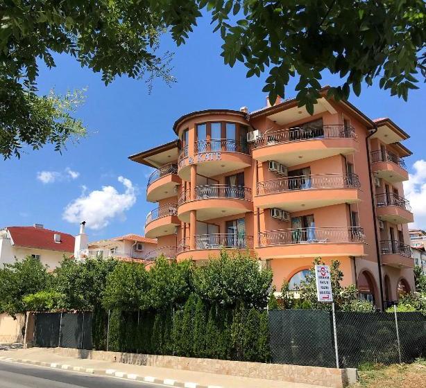 پانسیون Guest House Val And Kate