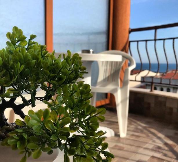 پانسیون Guest House Val And Kate