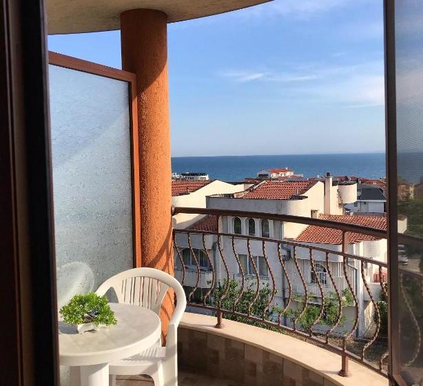 پانسیون Guest House Val And Kate