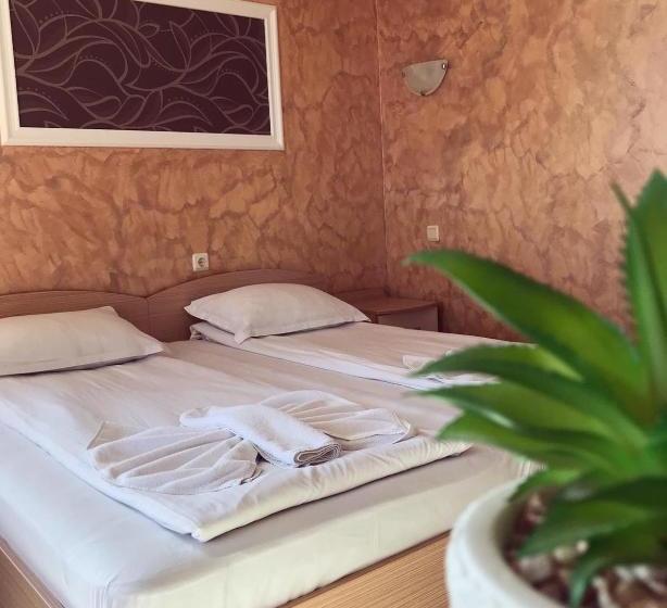 پانسیون Guest House Val And Kate