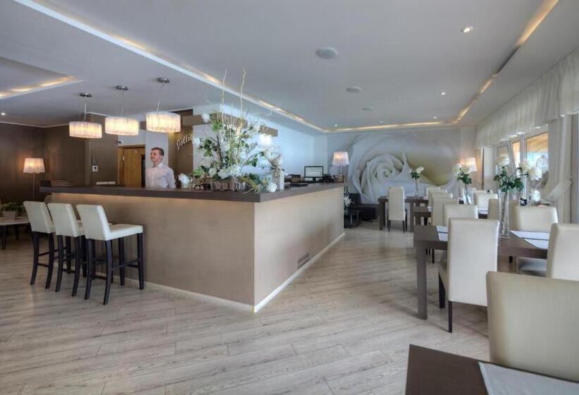 פנסיון Penzion Jollien