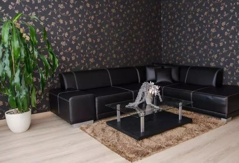 ペンション Penzion Jollien