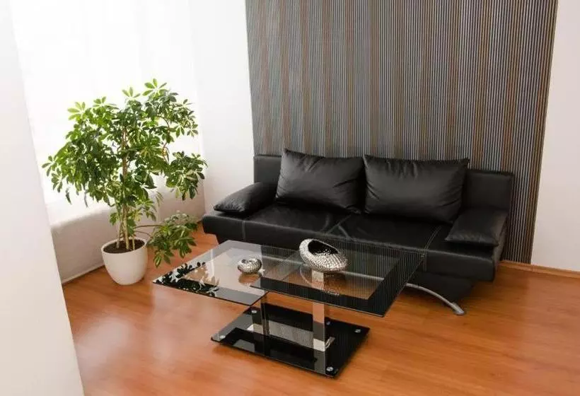 ペンション Penzion Jollien