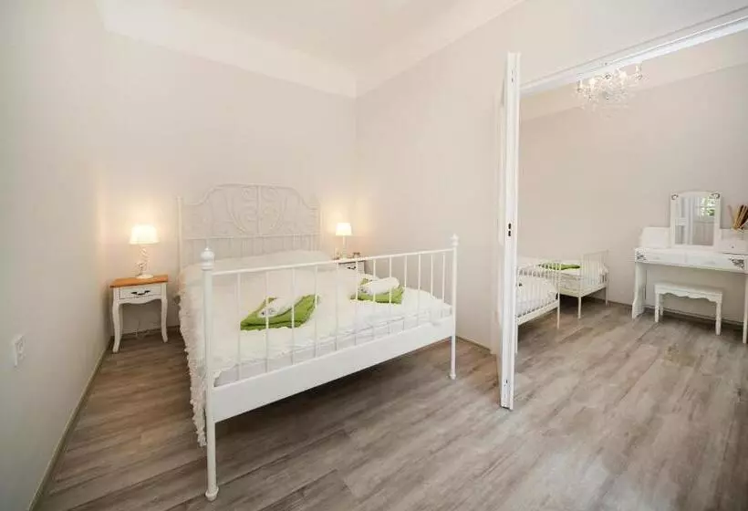 ペンション öreg Malom Apartmanház