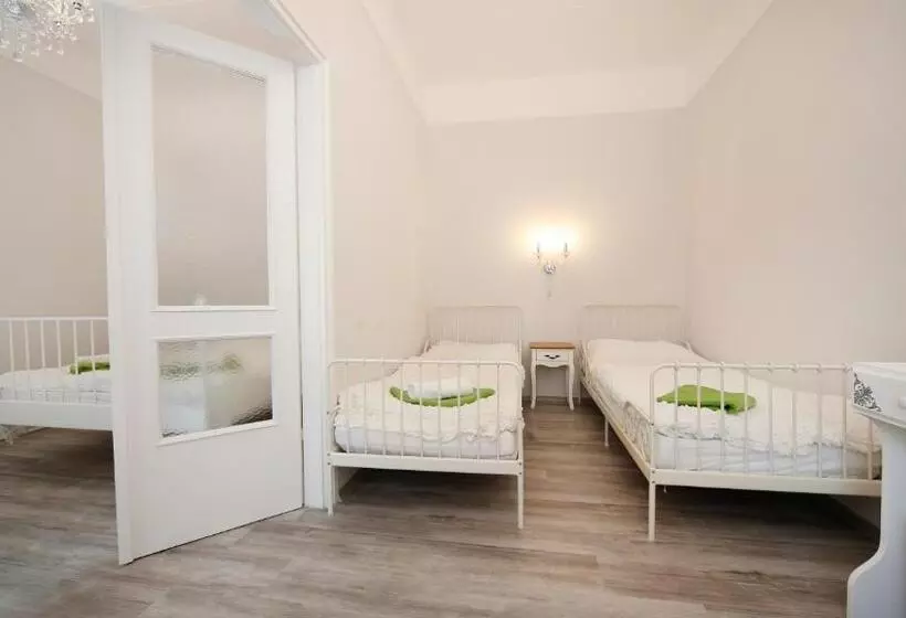 ペンション öreg Malom Apartmanház