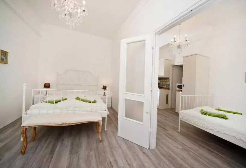 ペンション öreg Malom Apartmanház