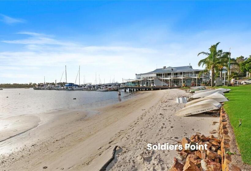 The Oasis At One Mile Beach