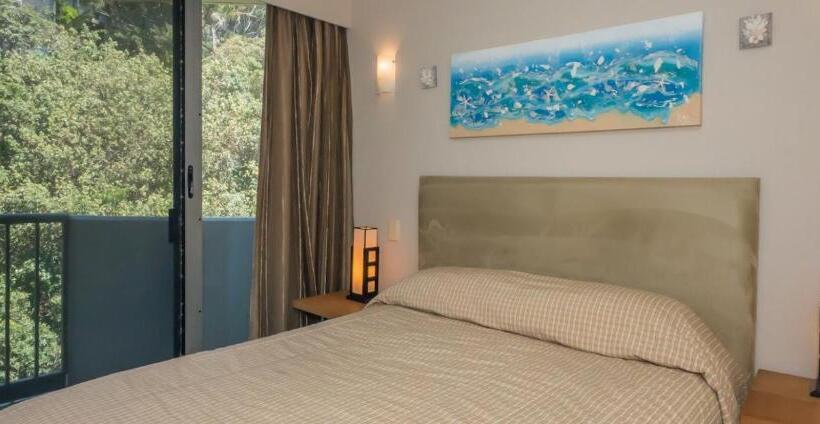 The Rocks Resort   Official