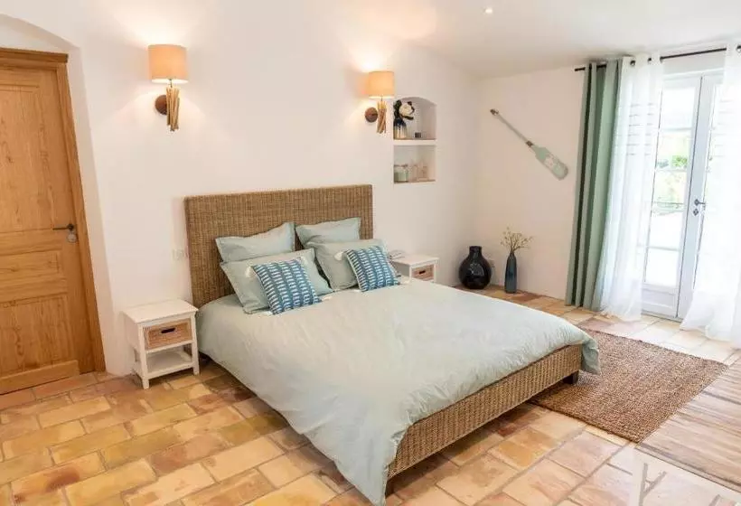 Bed and Breakfast Le Mas De La Source