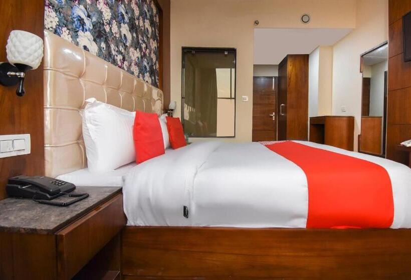 酒店 Collection O Red Paradise