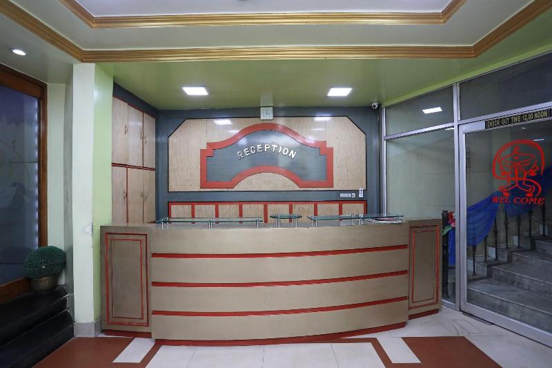 Отель Oyo 28631  Parbati International