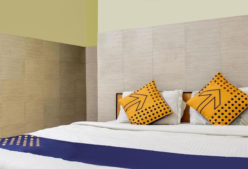 ホテル Vaccinated Staff Spot On 67663  Maharaja