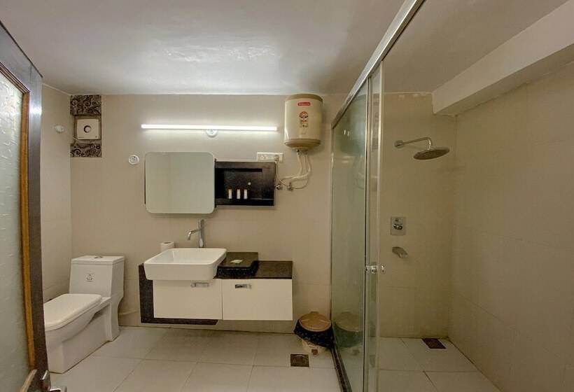 בית מלון כפרי Ahr Windsor The Mall Shimla