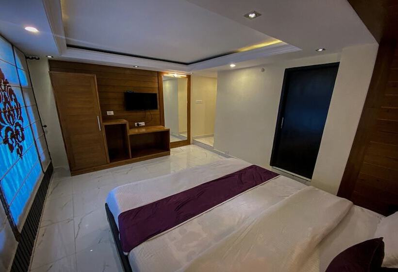 בית מלון כפרי Ahr Windsor The Mall Shimla