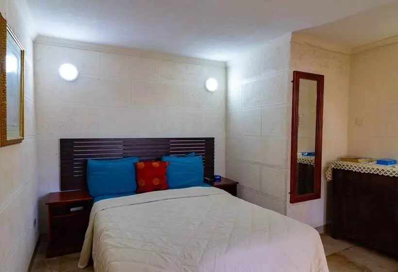 پانسیون Blr Beach Resort