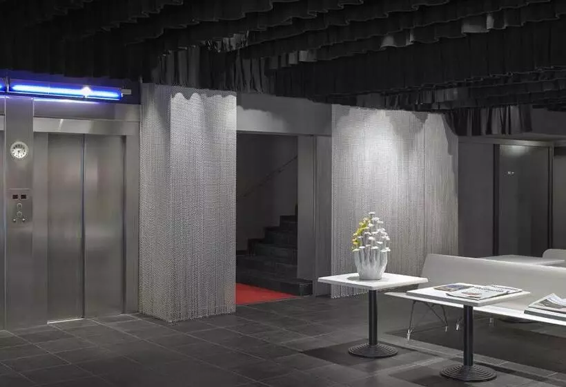 Отель Casa Camper Barcelona