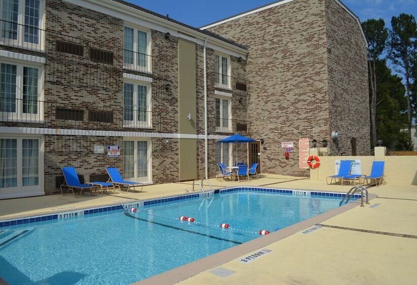 فندق Comfort Inn