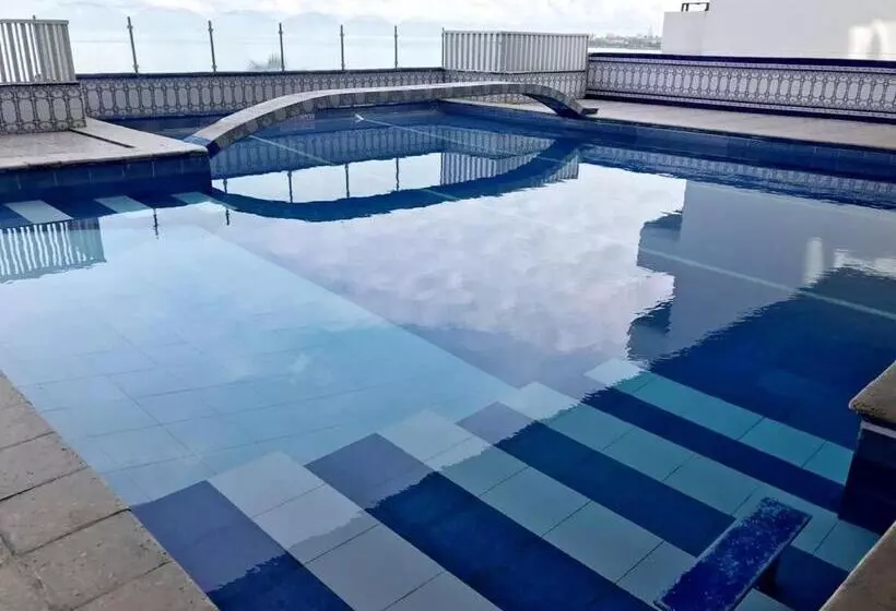 ホテル Costa Del Sol