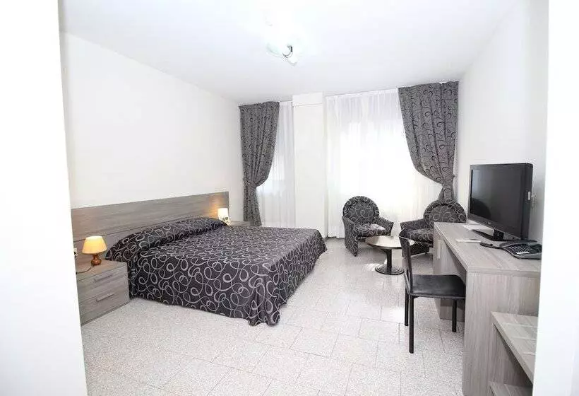 هتل Croce Di Malta