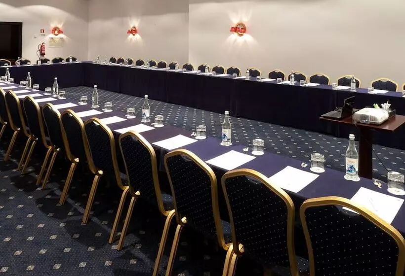 Отель Holiday Inn Porto Gaia, An Ihg