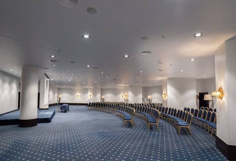 Hotel Holiday Inn Porto Gaia, An Ihg