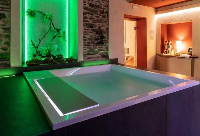 Отель Leon D'oro