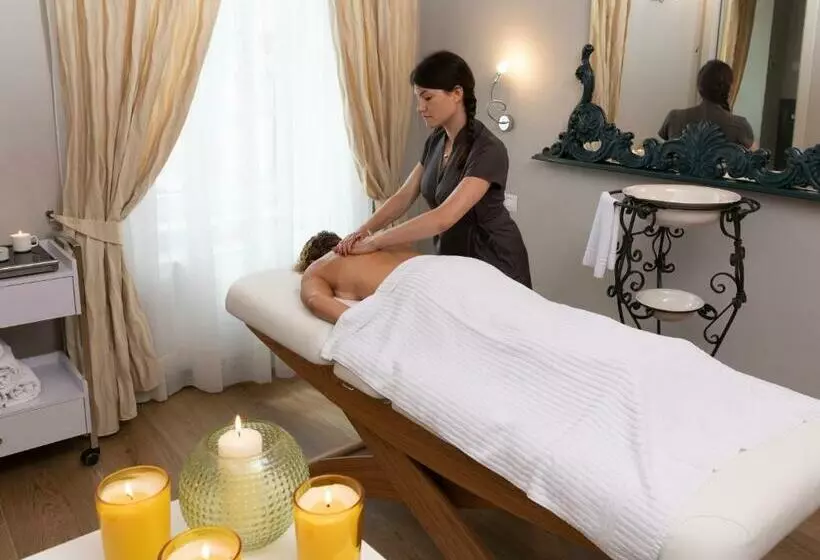 Отель Leon D'oro