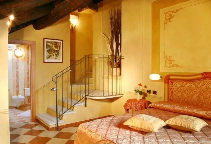 Отель Leon D'oro