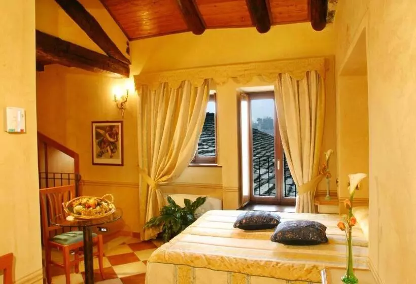 Отель Leon D'oro