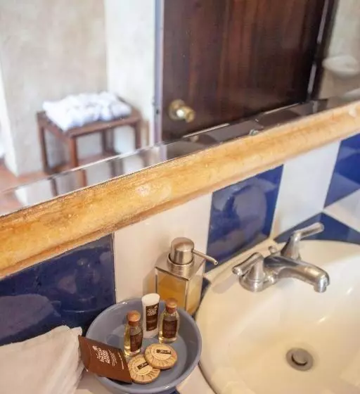 هتل Palacio De Doña Beatriz