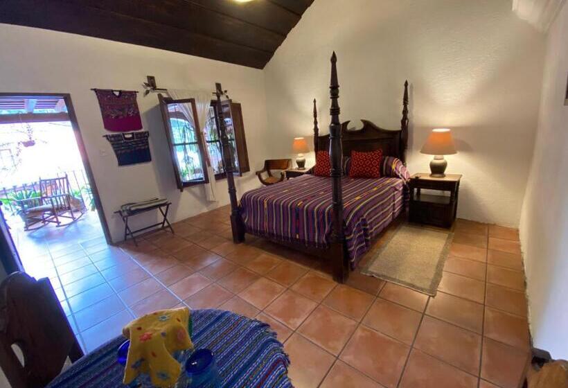 هتل Palacio De Doña Beatriz