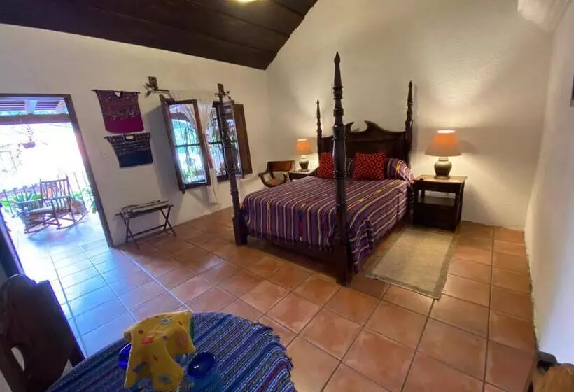 هتل Palacio De Doña Beatriz