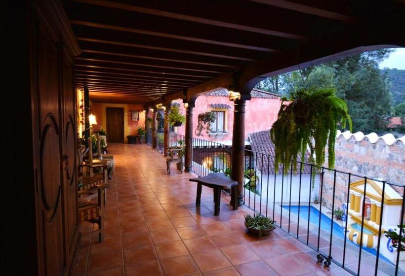 هتل Palacio De Doña Beatriz