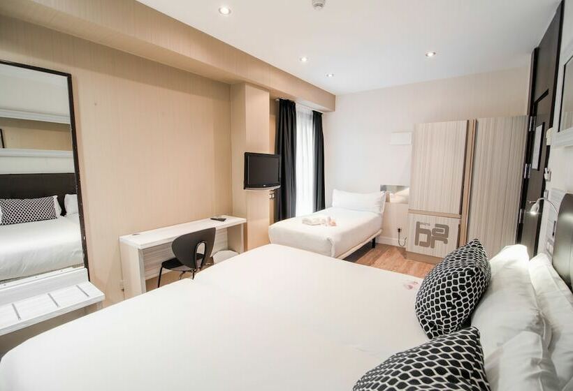 هتل Petit Palace Puerta Del Sol