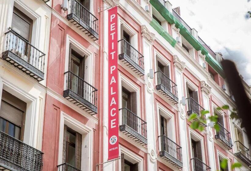 هتل Petit Palace Puerta Del Sol