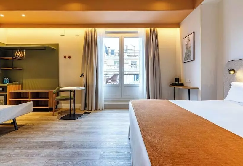 Hotelli Petit Palace Puerta Del Sol