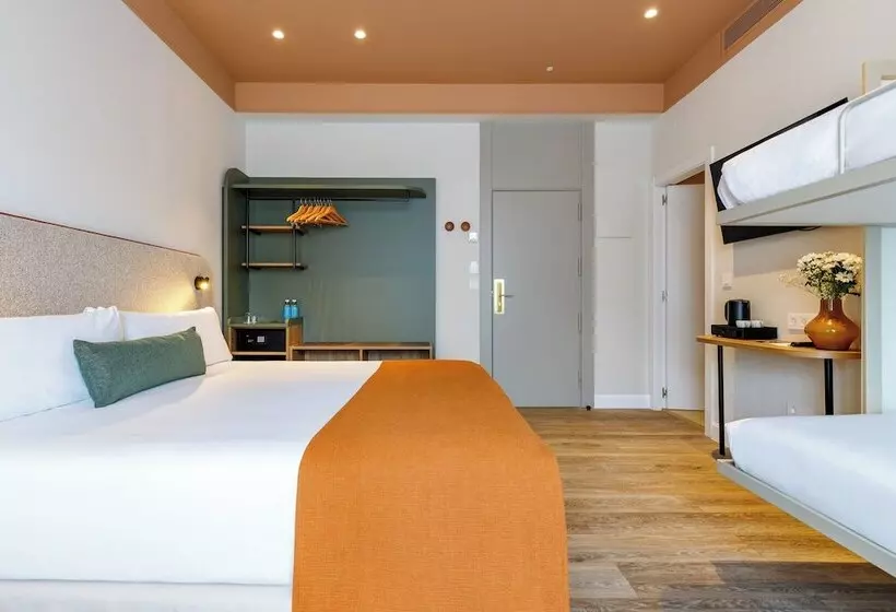 Hotelli Petit Palace Puerta Del Sol