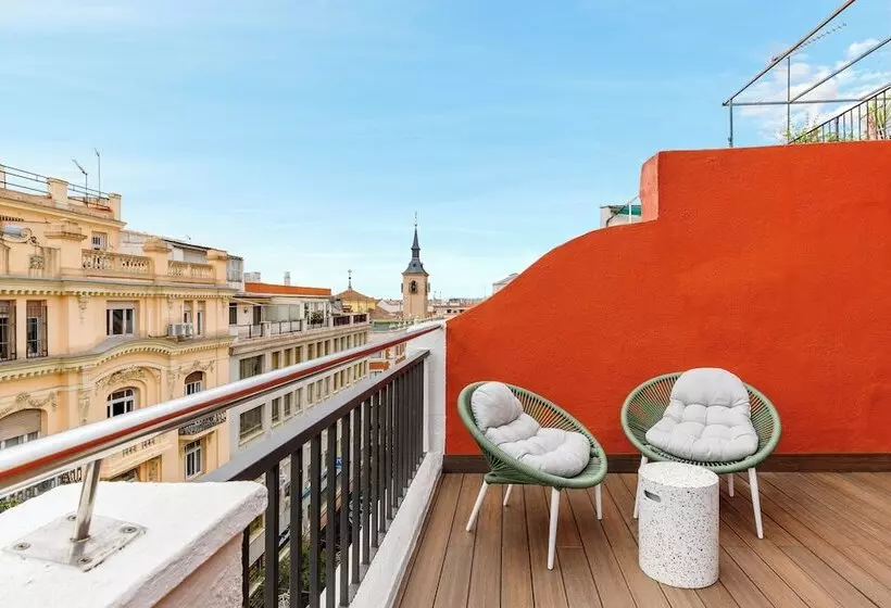Hotelli Petit Palace Puerta Del Sol