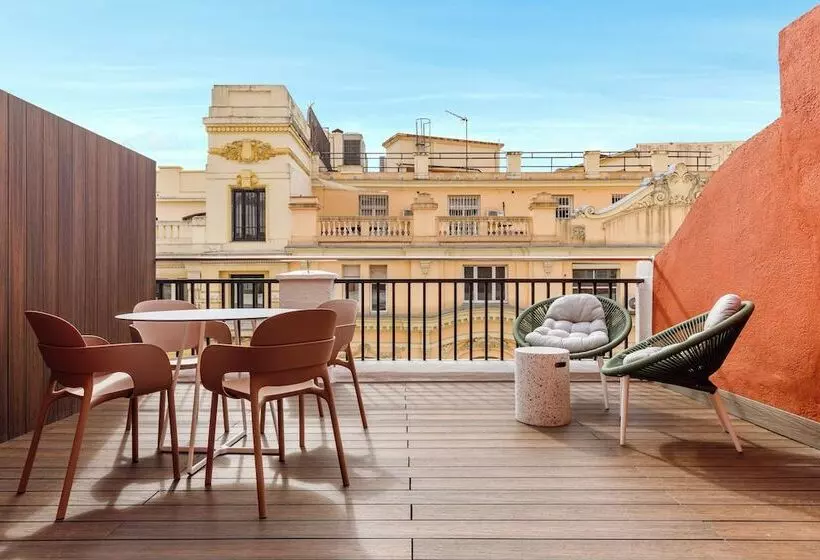 Hotelli Petit Palace Puerta Del Sol