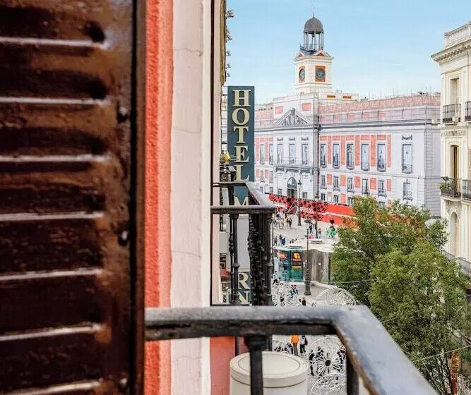 Hotelli Petit Palace Puerta Del Sol