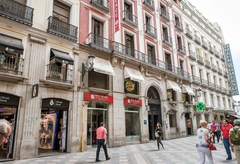 هتل Petit Palace Puerta Del Sol