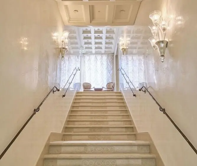 هتل Santa Chiara