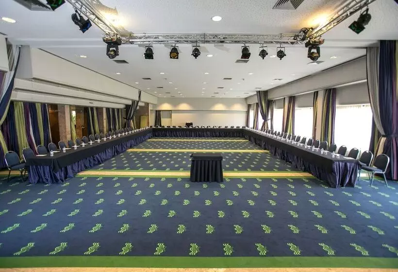 Отель Solverde Spa And Wellness Center