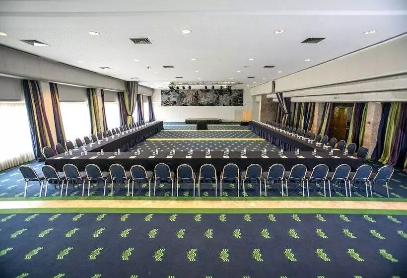 Отель Solverde Spa And Wellness Center