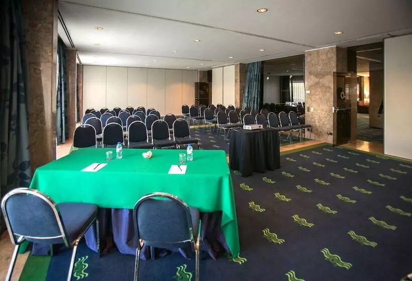 Отель Solverde Spa And Wellness Center