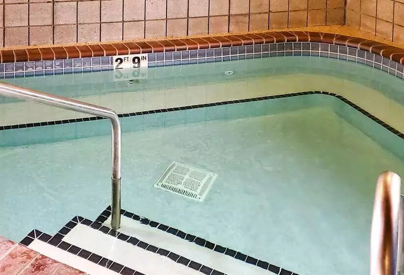 모텔 Quality Inn Atchison