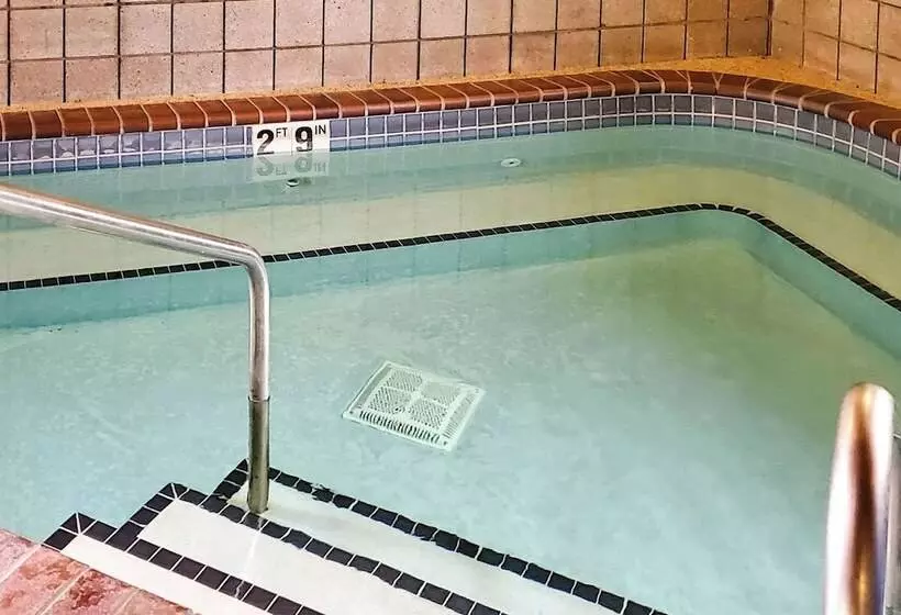 모텔 Quality Inn Atchison